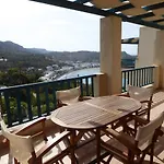 Apartament Aronis *