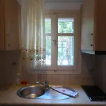 Aronis Apartament *