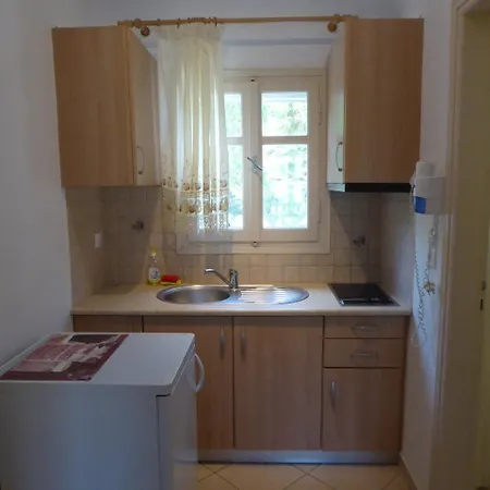 Aronis Apartmán *